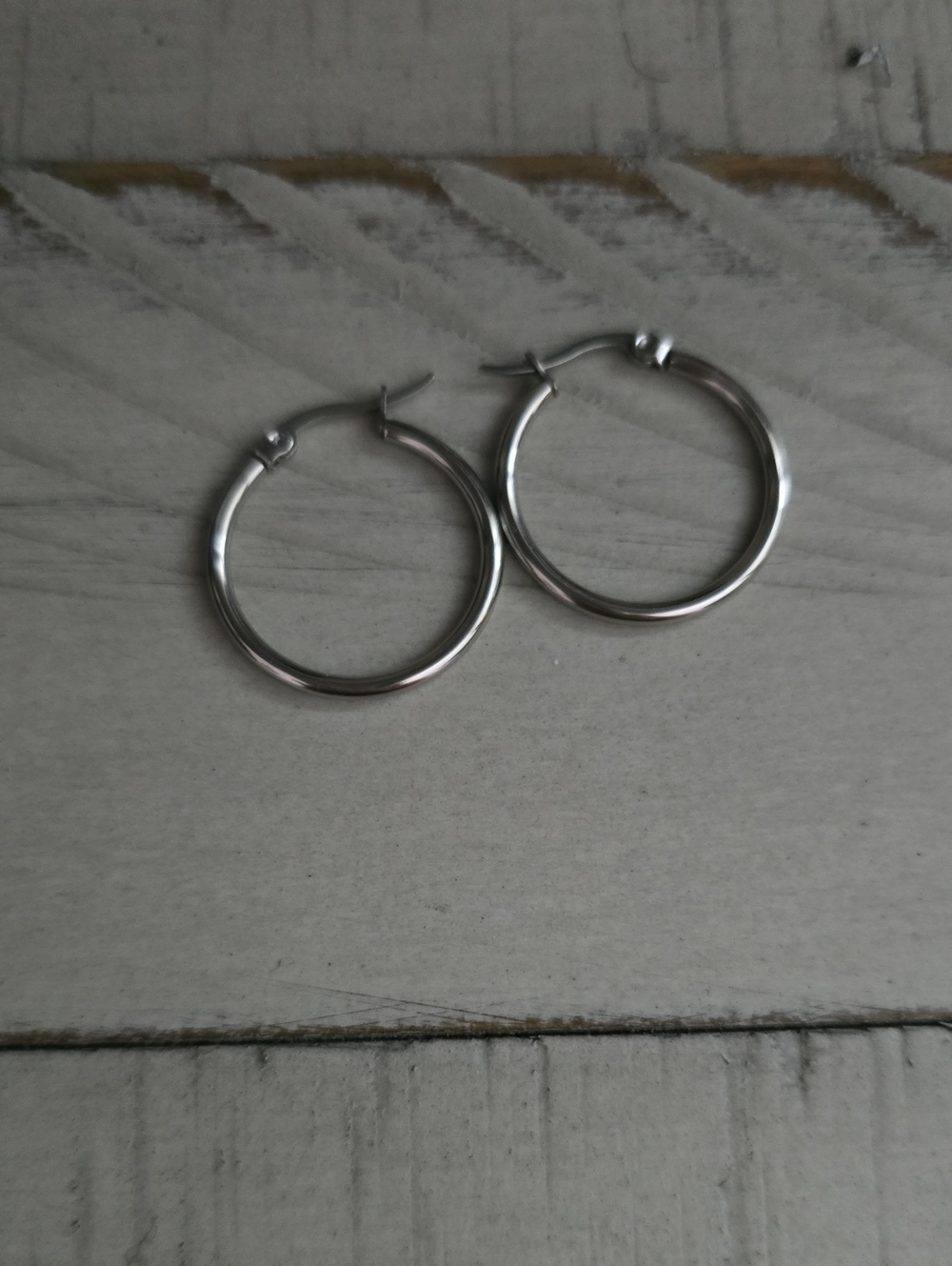 Classic Silver Hoop Earrings - Sleek Everyday Style